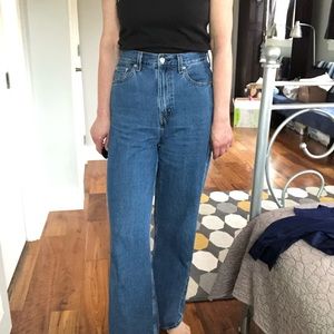 LEVIS High Waisted Wide Leg Jean